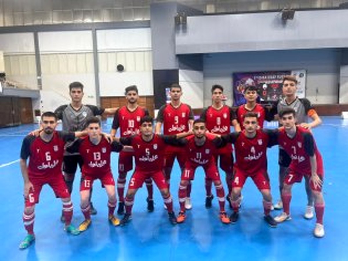 گلباران چین با یک گلات و 14 گل!