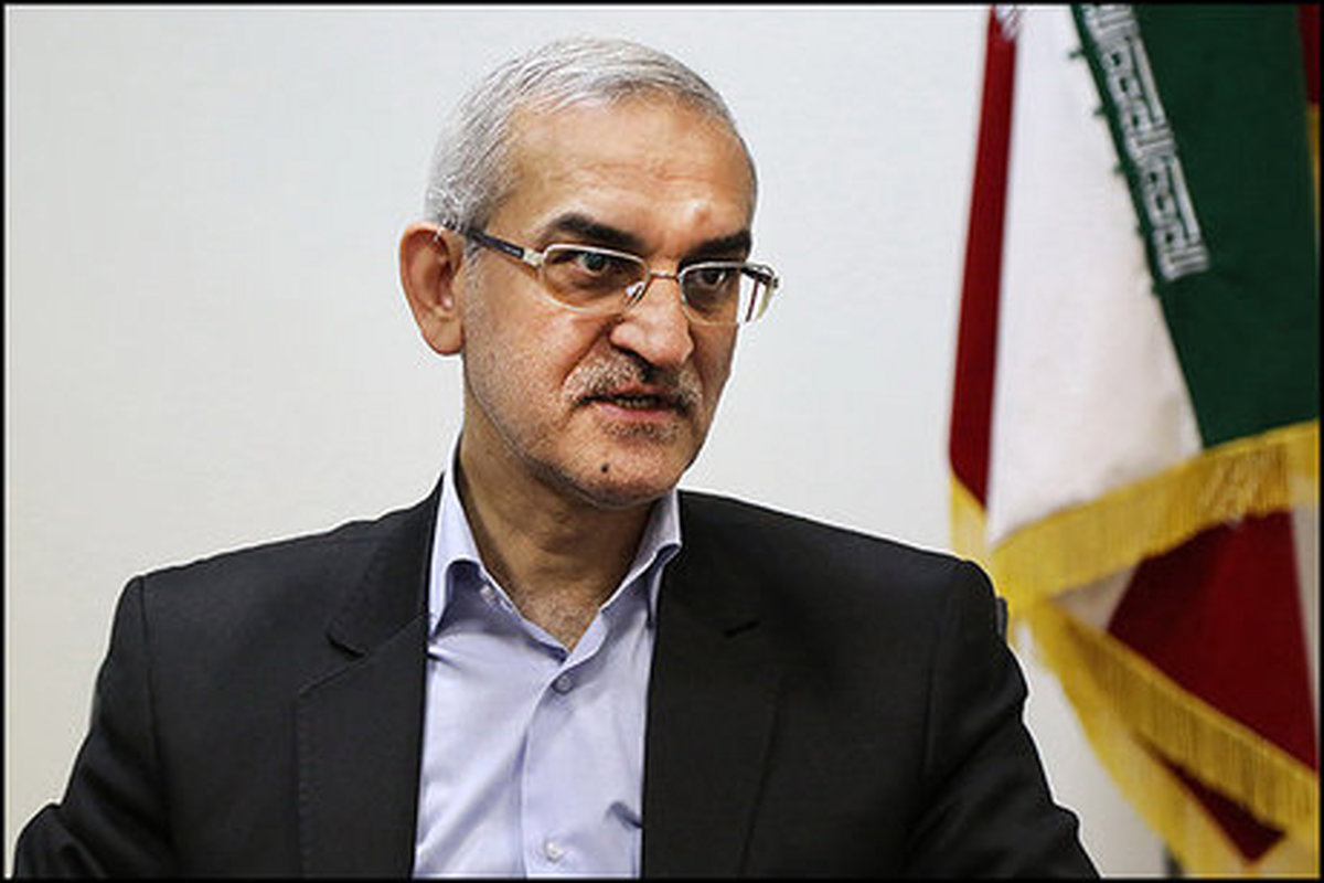 اصلاح اقتصاد تاکسیداران و تاکسیرانان/ ادامه فعالیت تاکسی خطی و حذف تدریجی گردشیها