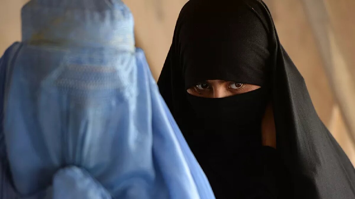نخبه‌های ارتش انگلیس با لباس زنانه از دست طالبان در رفتند!