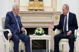 پوتین در کرانه باختری با عباس دیدار می‌کند
