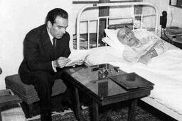 افشاگری روزنامه خراسان از اعدام دکتر فاطمی