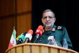 سردار نائینی: باید آرایش جنگی بگیریم