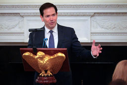 ادعای روبیو درباره دسترسی ایران به موشک ها و یک بالگرد آمریکایی