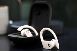 بررسی هدفون Beats Powerbeats Pro