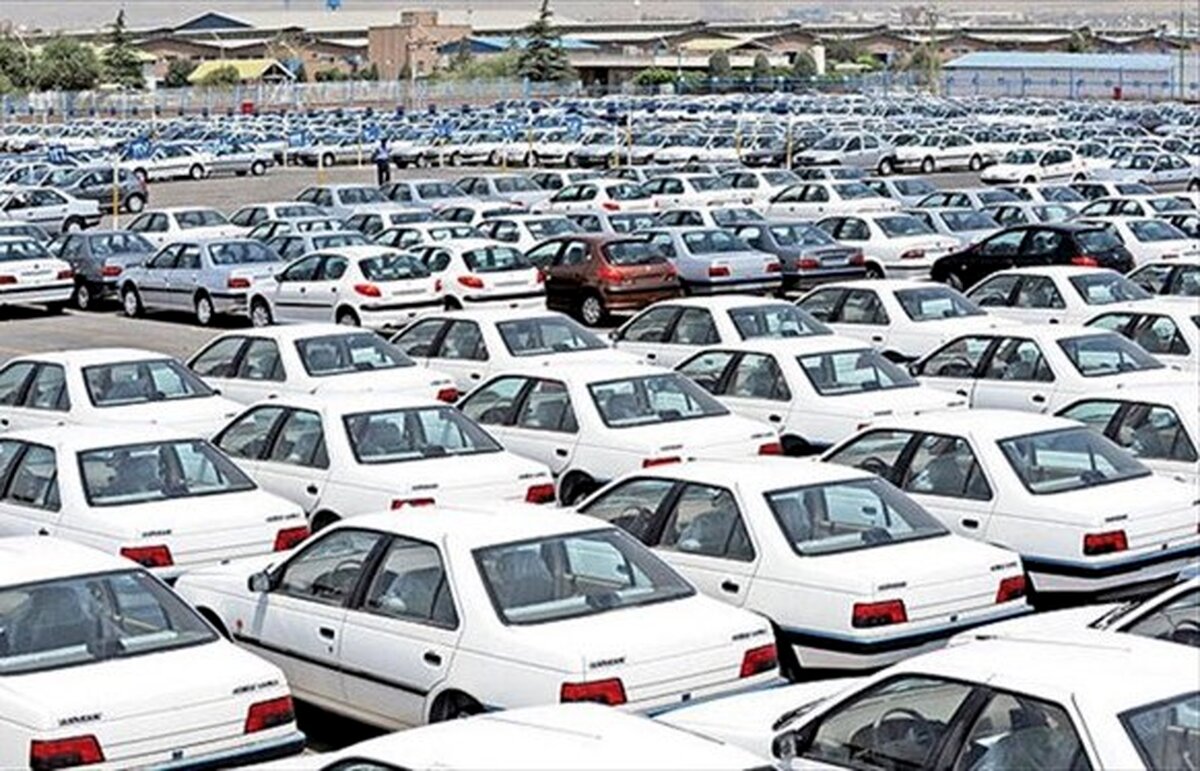 ادامه ریزش قیمت خودرو های محبوب در بازار | کدام خودروها ارزان شدند ؟