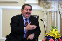 هوشیار زیباری: دور کردن حیدر العبادی از ایران توهمی آمریکایی است