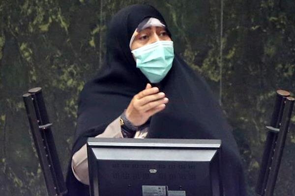 انتقاد بانوی نماینده از نبود زنان در لیست وزرای پیشنهادی