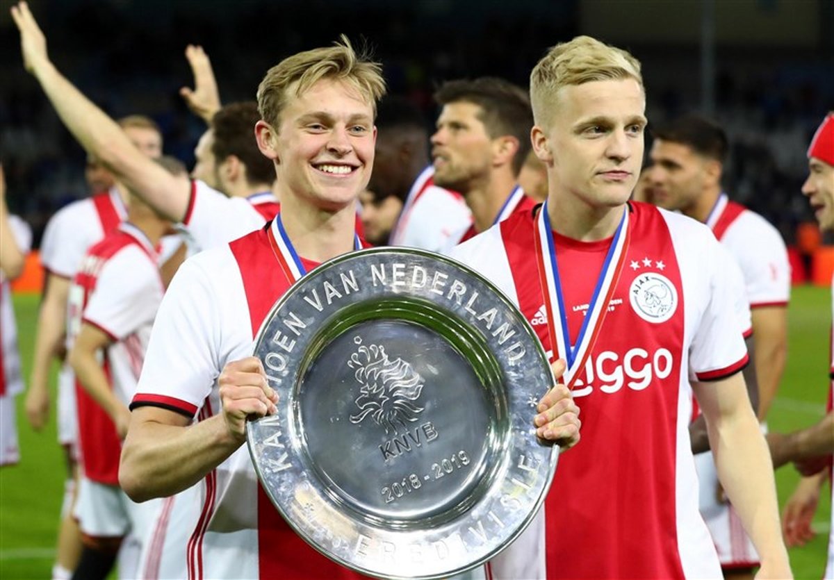 دیونگ: دوست ندارم فندبیک به رئال مادرید ملحق شود/ از هم پاشیدن آژاکس ناراحتم میکند