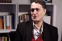 کارگزاران علیه اصلاحات ؛ دیپلماسی جای بیانیه نیست