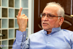 مرعشی: روحانی اگر نمی‌تواند کشور را اداره کند کنار برود