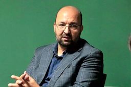 ائمه جمعه لطفا کشتی را سوراخ نکنید