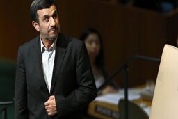  شورش علیه محمود؛ احمدی نژاد با چند دستگی حامیان سابقش مواجه شده است

