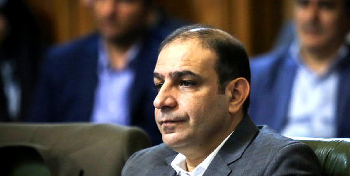 انتقاد تند نماینده شورا به شهردار؛حناچی جسارت حرف زدن ندارد