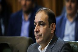 انتقاد تند نماینده شورا به شهردار؛حناچی جسارت حرف زدن ندارد