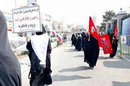 نماز تجمع کنندگان حامیان حجاب مقابل مجلس + عکس