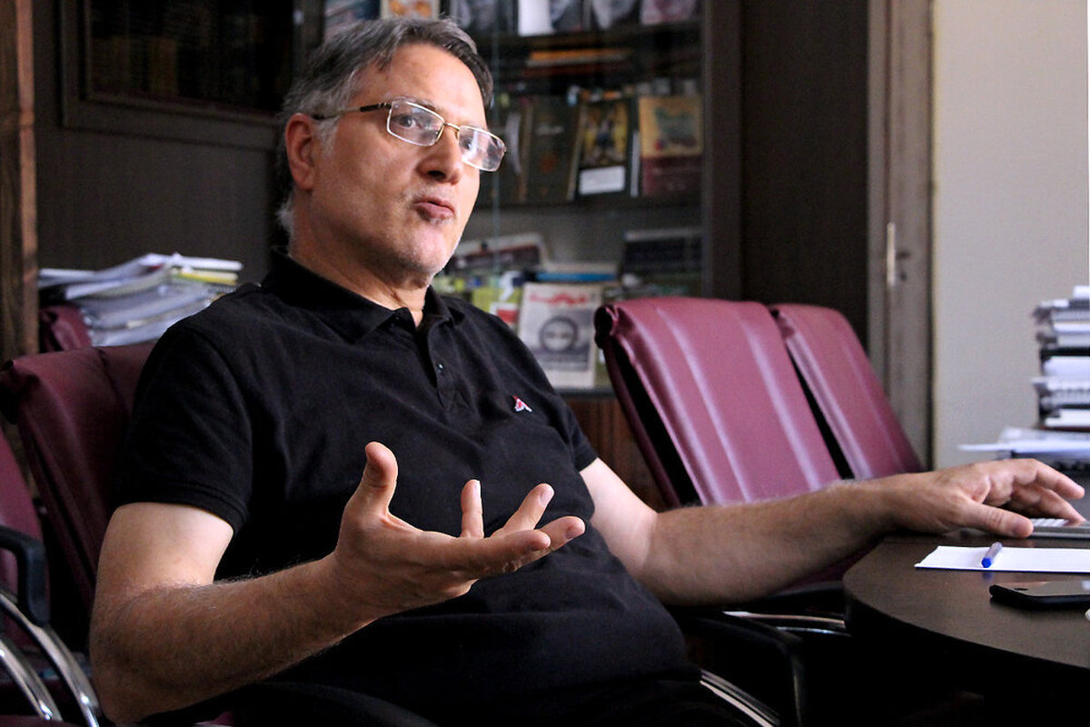 تاجیک: اصلاحطلبان، کت به تنشان و زیرشلواری به پایشان است