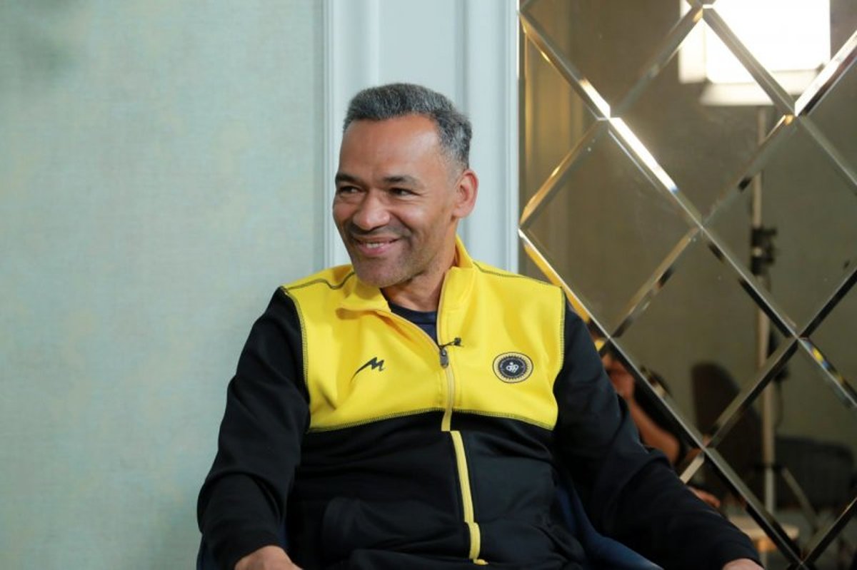 از مرگ برگشتم میخواهم همه خوشحال باشند