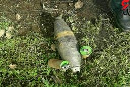 پایان وحشت در زمین کشاورزی در کارون / لوله خمپاره جنگی جا مانده از دوران جنگ تحمیلی خنثی شد