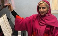 سپیده خداوردی در حال آموزش پیانو + عکس