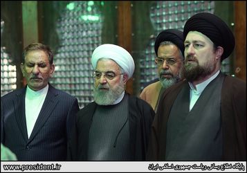 هیات دولت در مرقد امام