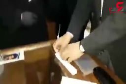 احمدی نژاد مشکل سرایت کرونا را حل کرد + فیلم