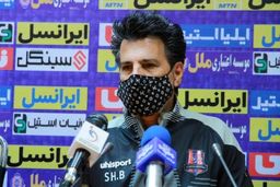 بیانی: فوتبال برای جوان‌ها است و به آنها میدان می‌دهیم