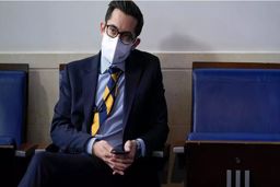 اولین کناره‌گیری در دولت بایدن