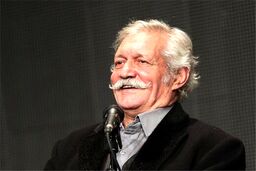 ماجرای جنجالی آتش تقی پور در برنامه زنده و‌ افتادن شورت مامان دوز +فیلم