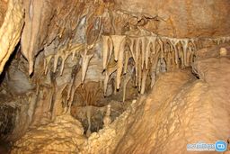 غاری در مرکز ایران که می توانید در آن غواصی کنید