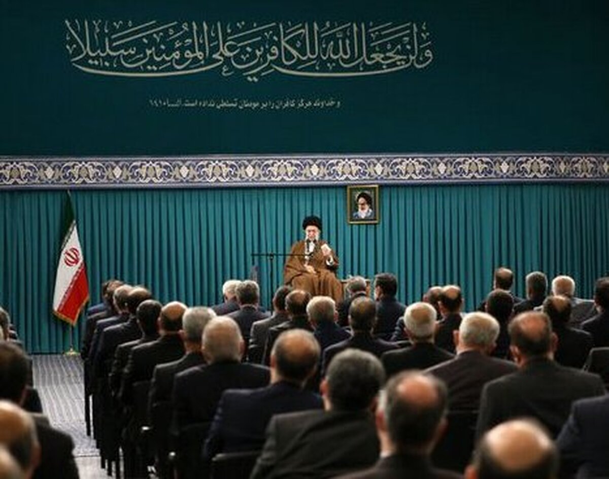 پرهیز از دیپلماسی التماسی، لزوم تعاملات خردمندانه و انعطاف با حفظ اصول