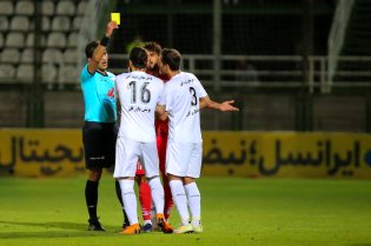 باقر پسند: به تصمیم داور بازی تراکتور مشکوکم