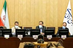 وزیر اقتصاد احمدی‌نژاد رئیس ماند