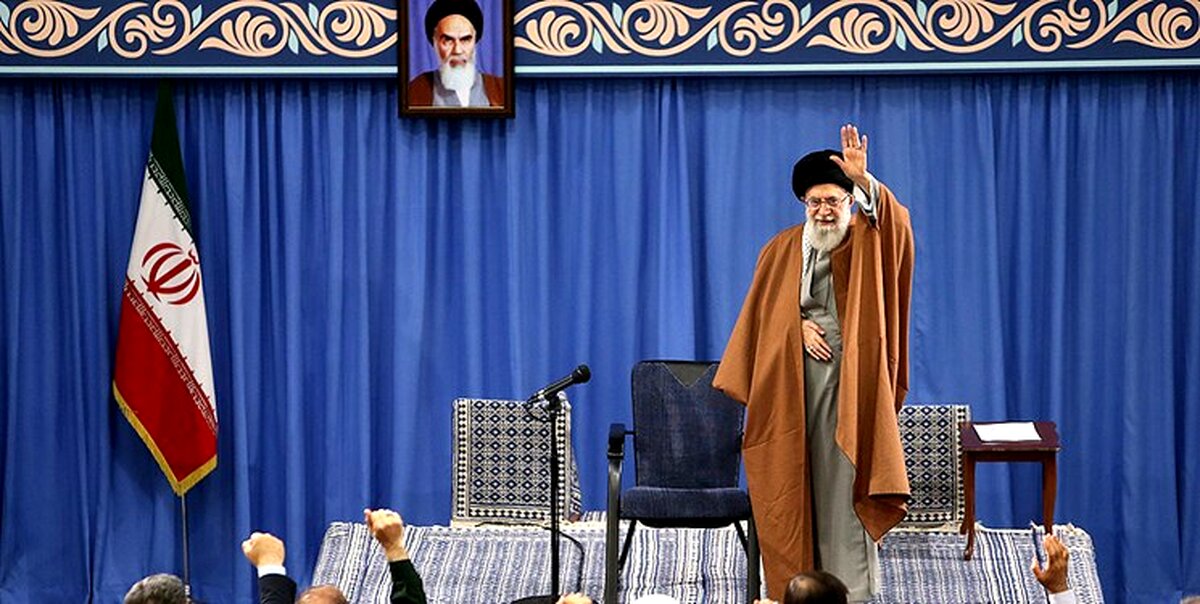 رهبر انقلاب: فریب لبخند دشمن را نخورید؛ اروپایی‌ها امروز خدعه می‌کنند