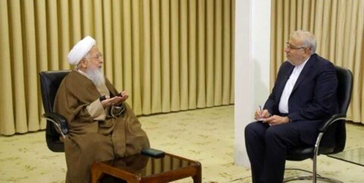 آیت‌الله جوادی آملی: خام فروشی سرمایه‌های ملی، خیانت به کشور است
