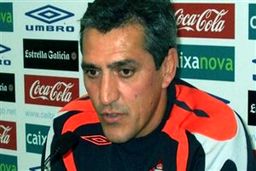 گزینه اسپانیایی و اصلی استقلال کیست؟