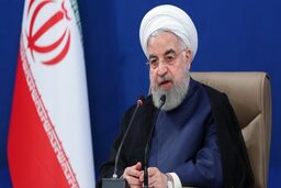 روحانی:کسی نمی‌تواند وسط سیل بگوید نمی‌ترسم؛ خوب بایست تا آب تو را ببرد