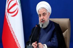 روحانی:کسی نمی‌تواند وسط سیل بگوید نمی‌ترسم؛ خوب بایست تا آب تو را ببرد