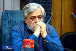 احمدی نژاد از اصولگرایان باجگیری کرد