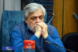 احمدی نژاد از اصولگرایان باجگیری کرد