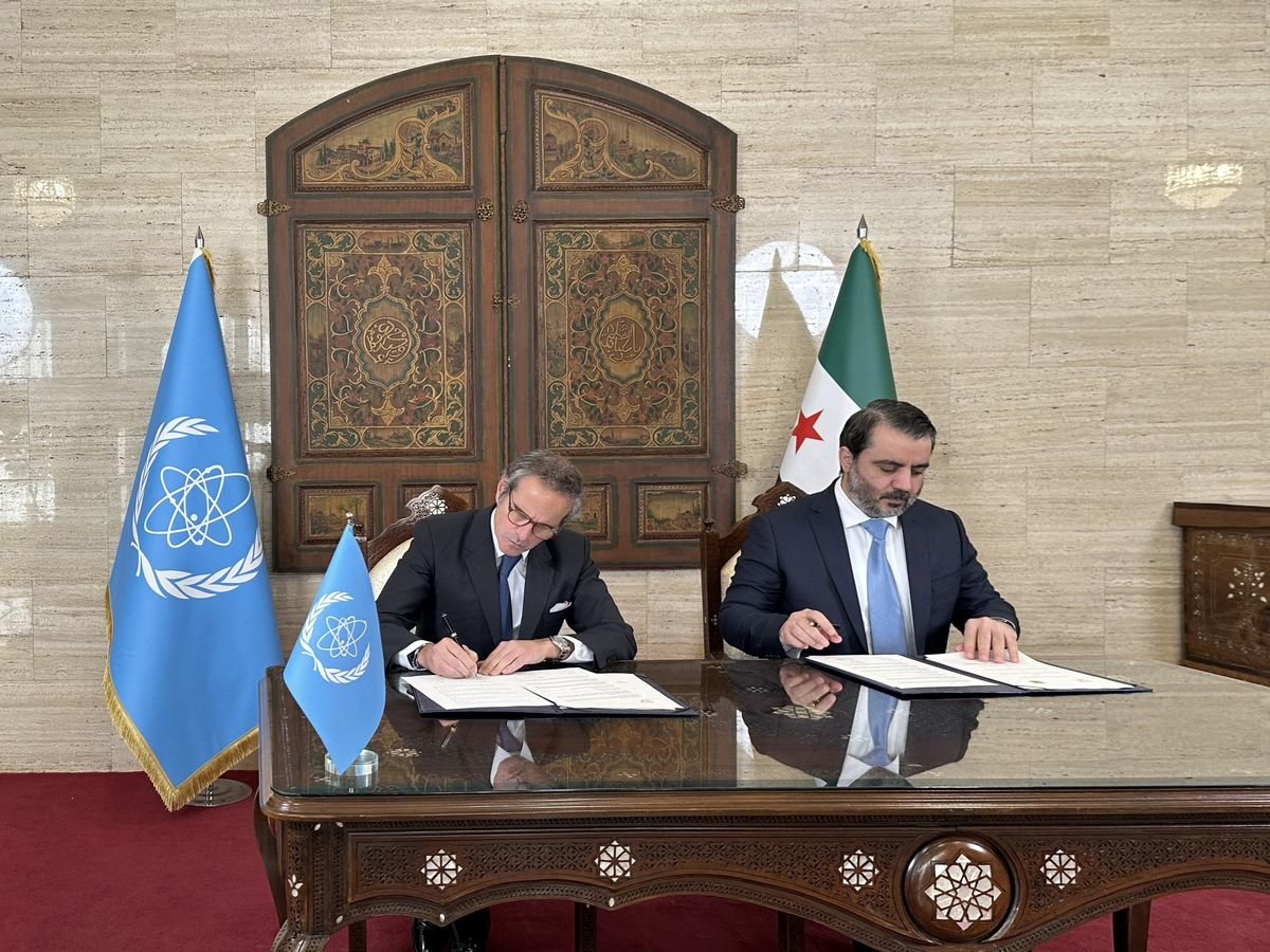 گروسی:استخوان لای زخم همچنان غنی‌سازی اورانیوم است