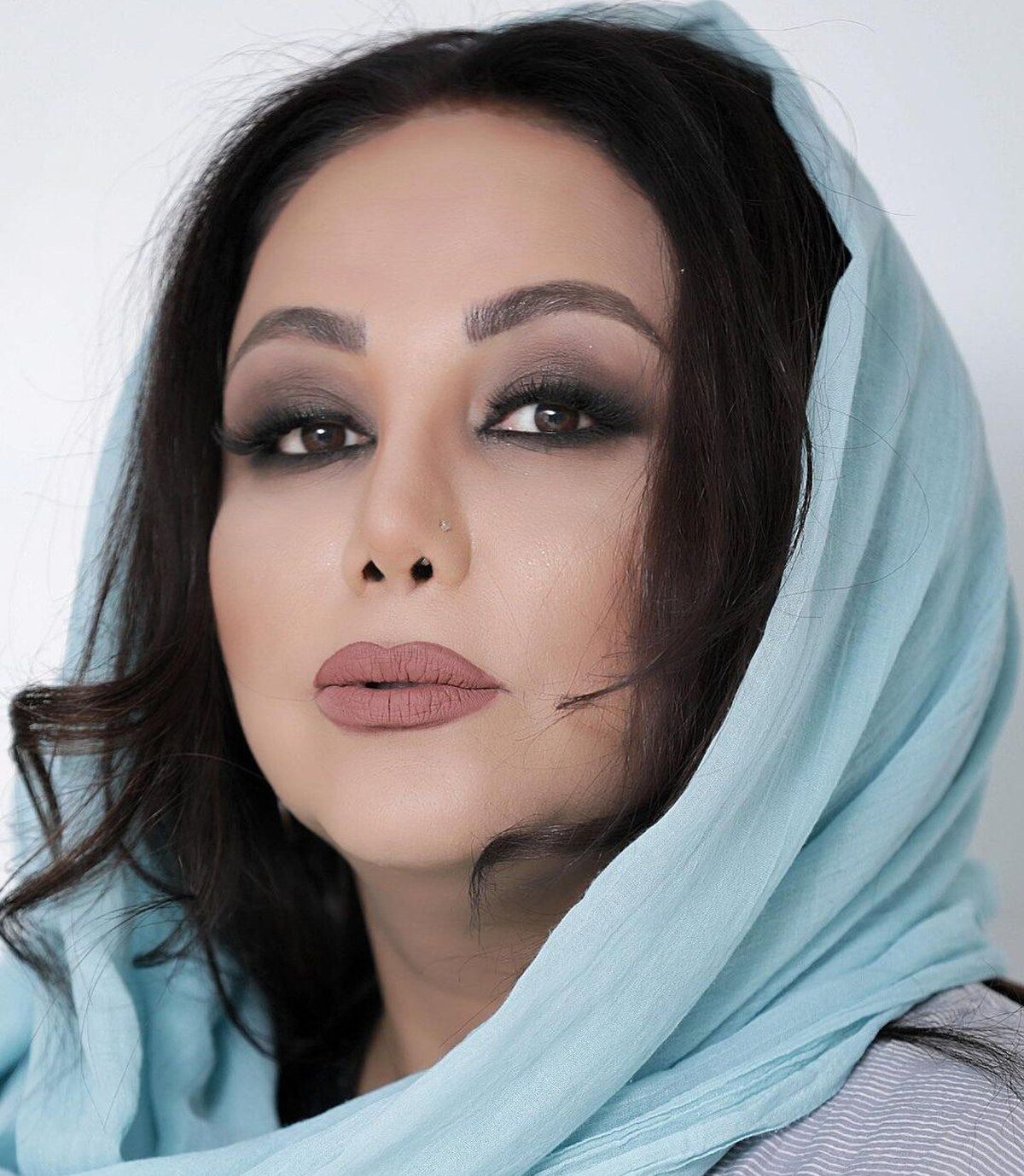  بهنوش بختیاری 