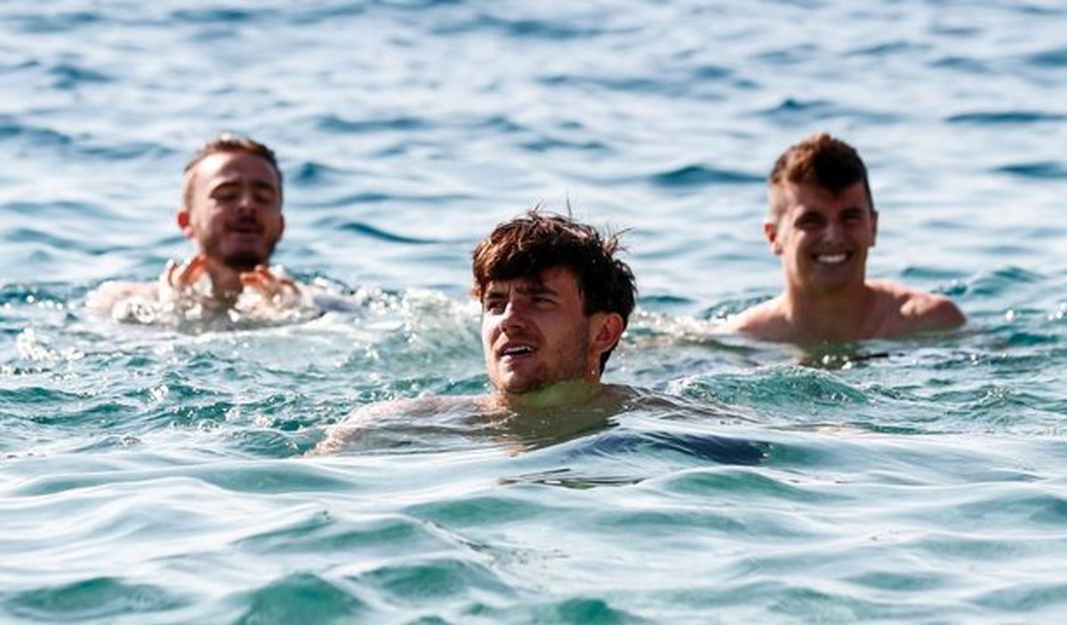 تصاویر / تیم ملی انگلیس به دریا زد