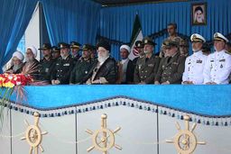 رهبر معظم انقلاب: ملت ایران از اخم آمریکا نهراسید و آن را به شکست و عقب‌نشینی کشاند/ تلاش دشمنان در فضای مجازی و دیگر عرصه ها مأیوسانه است