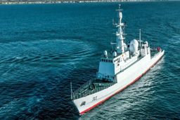 ترامپ در فکر هدف قرار دادن ناو اطلاعاتی زاگرس