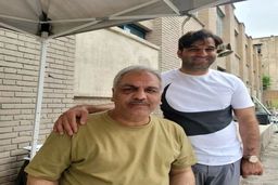 مهران مدیری عزادار شد | عکس سیاه پوش مهران مدیری همه را نگران کرد 