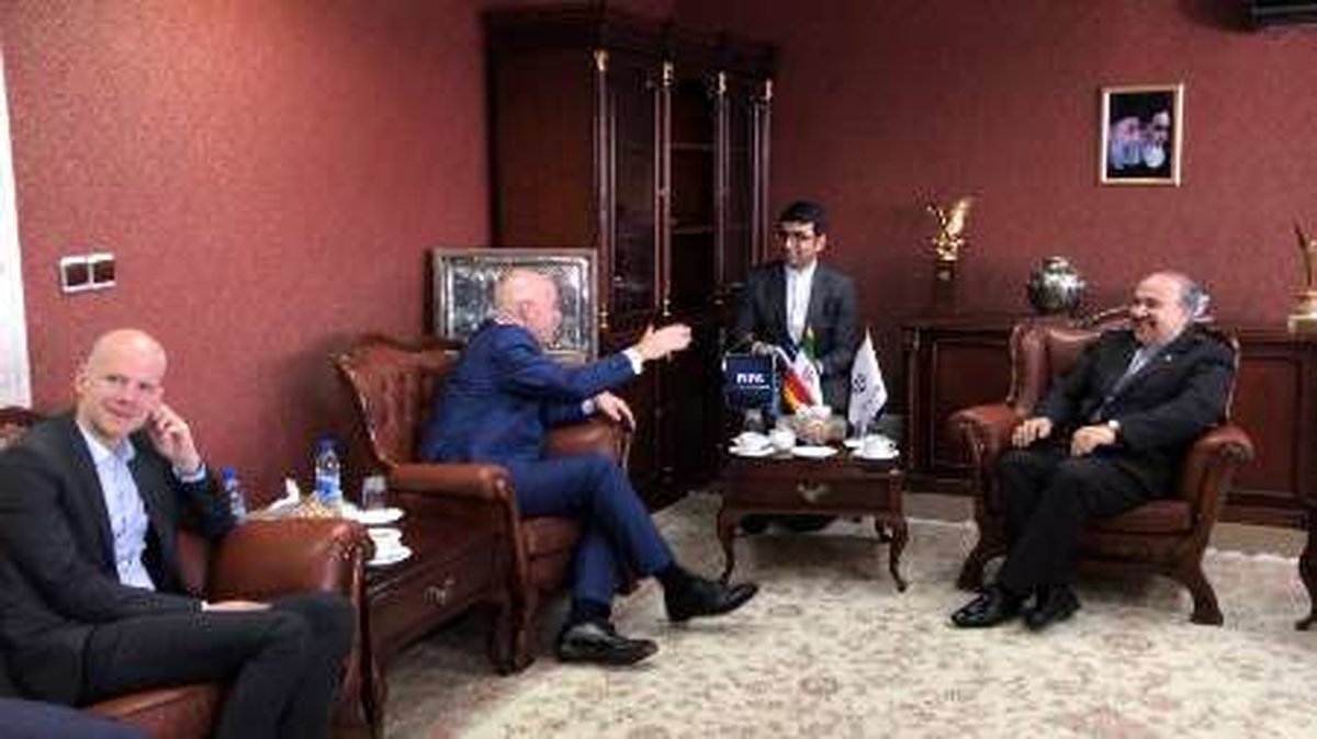 رییس فیفا از رییس جمهوری ایران برای تماشای جام جهانی دعوت کرد