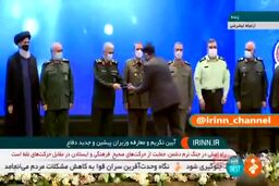 تقدیر از زحمات امیر حاتمی در وزارت دفاع؛ لوح انتصاب امیر آشتیانی اهدا شد