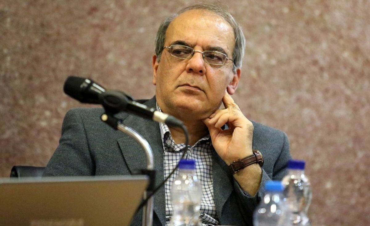 عبدی: این همه گشاده‌دستی دولت در توزیع رانت خودرو از کجا سرچشمه می‌گیرد؟