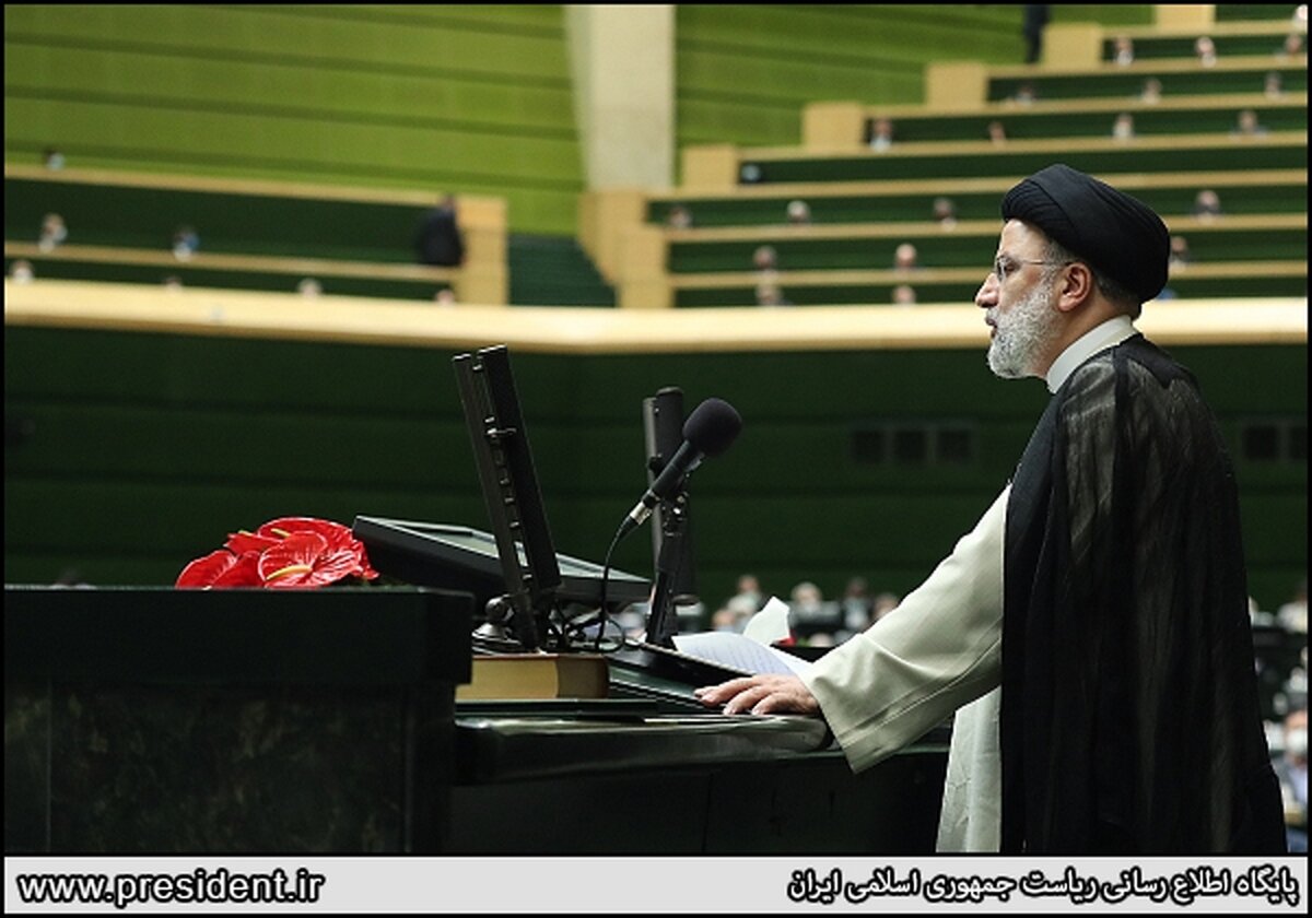 زمان 90 دقیقه‌ای رئیس جمهور برای دفاع پایانی از وزرای پیشنهادی؛ رئیسی می‌آید