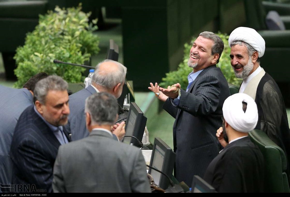 چه کسی بر کرسی ریاست کمیسیون امنیت ملی مینشیند؟